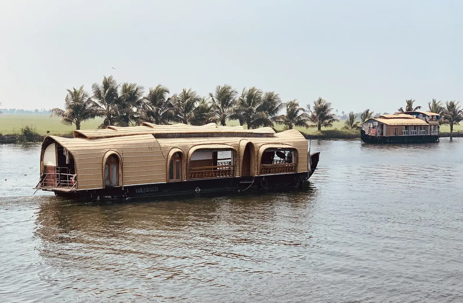 Kerala Backwaters: Alleppey Houseboat & Kayaking